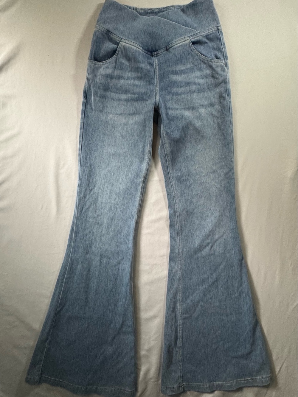 Halara XS Pull-on Stretch Light Blue Flared Women's Jeans
